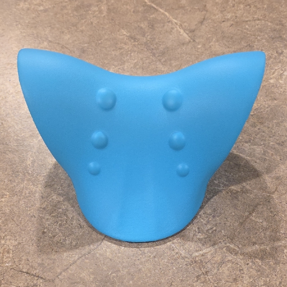 (J64) Blue Neck Support
